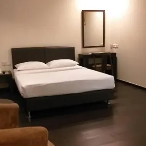 芒亚酒店 酒店